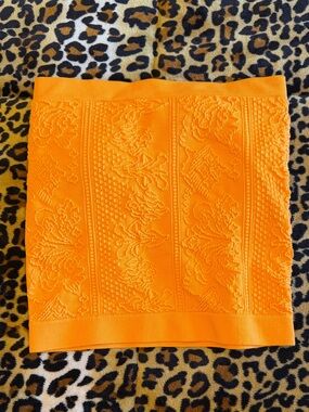 Buckle Freshwear Orange Textured Knit Tube Top